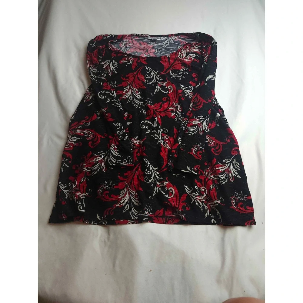 Croft & Barrow Womens Large Red Black Scroll Floral Scoop Neck Long Sleeve Top